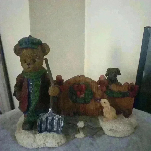 Bears and puppies, set of 4 resin decor - Picture 5 of 7
